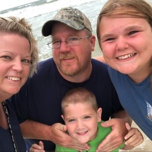 Meet your Posher, Holly